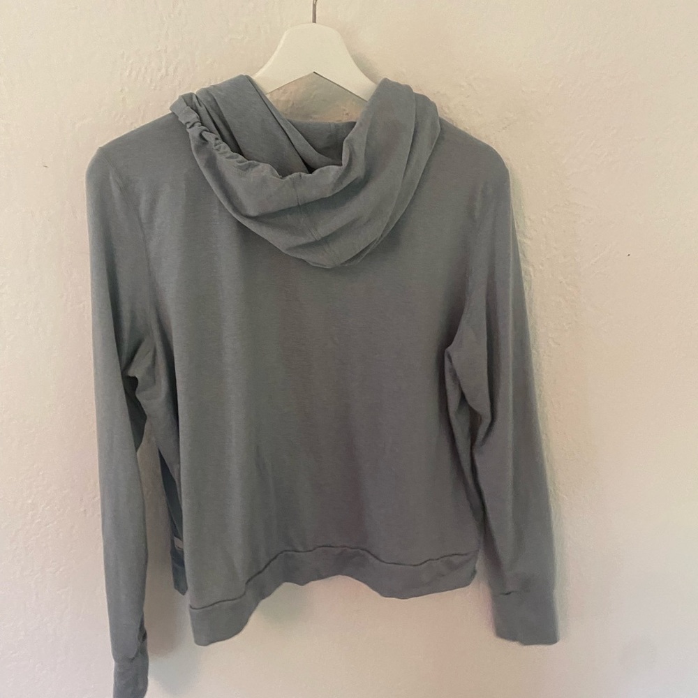 Vuori Slate Blue Hooded Top - Picture 4 of 5